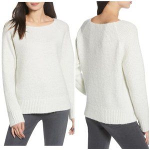 Chelsea28 White Metallic Sparkly Pullover Sweater